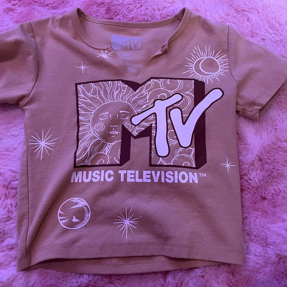 tan vintage mtv crop top